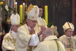 Бискупот Стојанов сослужува на бискупската хиротонија на двајцата загрепски помошни бискупи