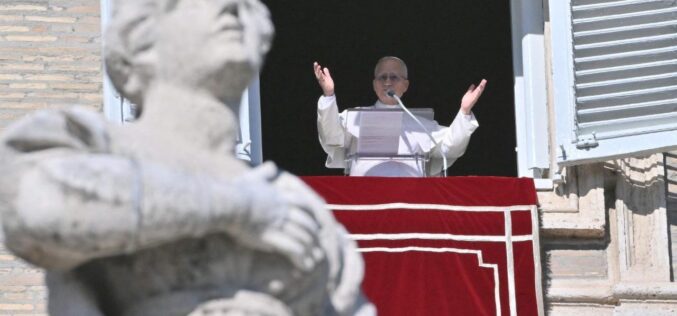 Папата Лав: Во мрачната историја, блаженствата се светлина што го обновуваат животот