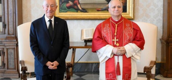 Папата го прими португалскиот претседател на аудиенција