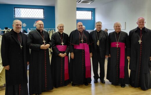 Епископот Стојанов присуствува на востоличувањето на бискупот Румен Станев