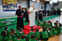 Папата во Остија: Потребен е христијански одговор на злото и насилството