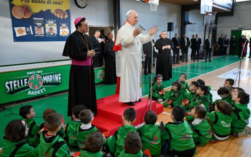 Папата во Остија: Потребен е христијански одговор на злото и насилството