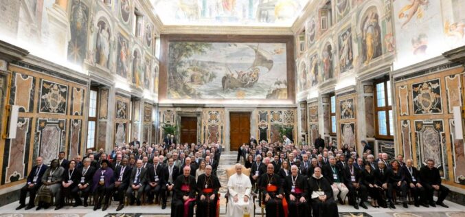 Папата: Војната е најтешниот можен напад врз животот и јавното здравје