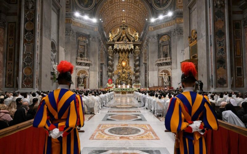 Ватикан ги претстави иницијативите по повод 400-годишнина на базиликата Свети Петар