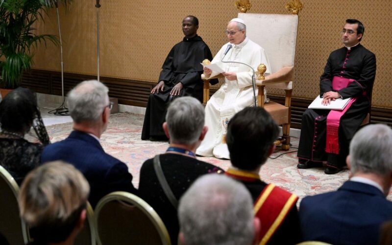 Папата: Петровиот наследник мора да биде слободен да ја зборува вистината и да го промовира мирот