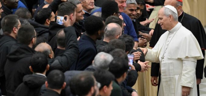 Папата до римските свештеници: Обновете ја верата, итно е да се навестуваат Христовите ветувања