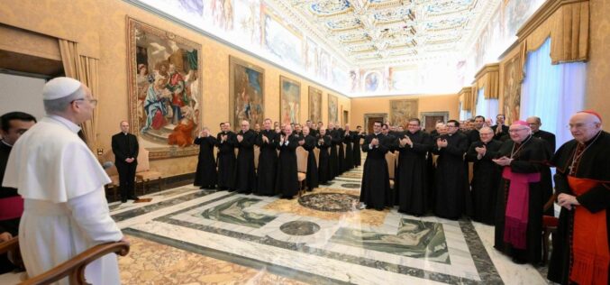 Папата до Легионерите Христови: Верскиот авторитет е служење, не доминација