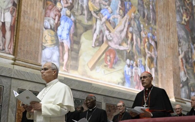 Духовни вежби за Ватиканската курија: Да се биде слободен