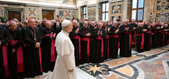 Папата Лав XIV: Теологијата служи за да ја придвижува напред мисијата на Црквата