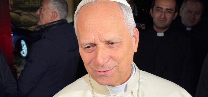 Папата Лав XIV: „Работете за мир“ и „барајте решенија без оружје“