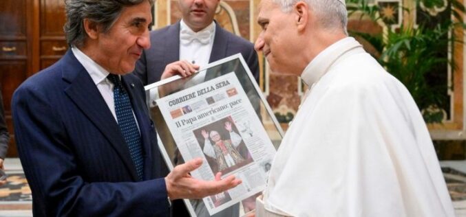 Папата: Во ерата на вештачката интелигенција е неопходно одговорно новинарство