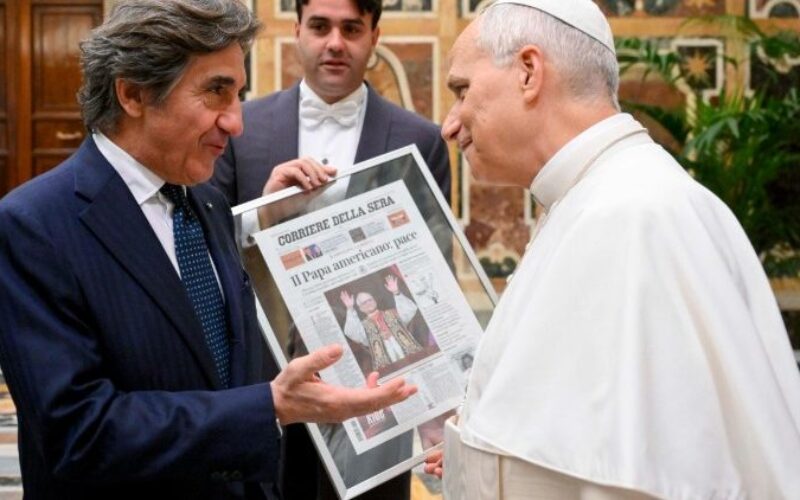 Папата: Во ерата на вештачката интелигенција е неопходно одговорно новинарство