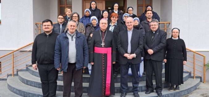 Епископот Стојанов ги прими лицата посветени на Бога кои пасторално делуваат во градот Скопје