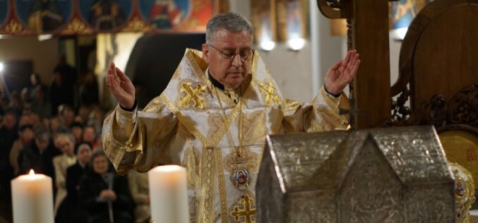 Епископот Стојанов ја предводеше воскресната архиерејска Литургија во Струмица