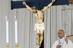 Папата во Помпеја: Бог нека ја смири братоубиствената омраза и нека ги просветли светските лидери