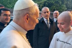 Папата Лав XIV го придружуваше во борбата со ракот. Сега повторно ќе се сретнат во Мадрид