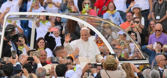 Папата Лав XIV во Гран Канарија: Да се симнеме од пиедесталите на гордоста што нè разделуваат