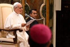 Папата до ROACO: Црквата гради иднина, војната ја уништува сегашноста