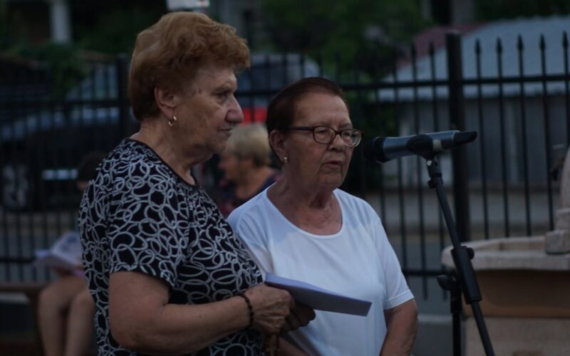 Претстојниот Светски ден го истакнува дарот на бабите, дедовците и возрасните лица