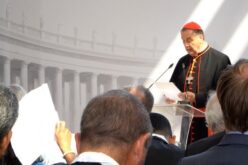Нобеловци и експерти во Borgo Laudato si’ разговараат за нуклеарната војна и вештачката интелигенција