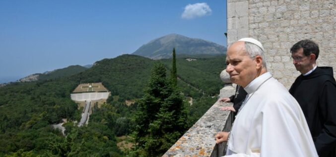 Папата Лав XIV во Монтекасино се помоли за мир во светот