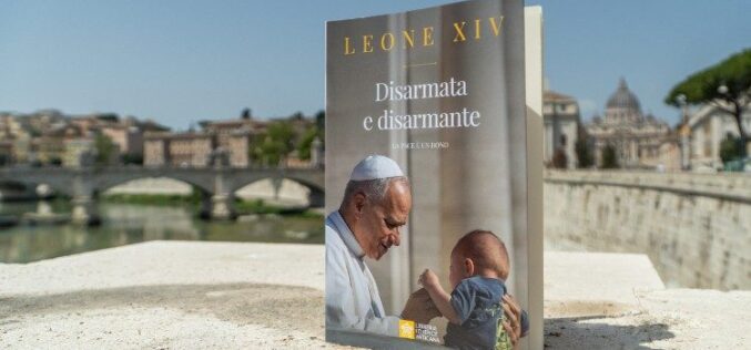 Ватиканската издавачка куќа објави нова книга од папата Лав XIV за мирот