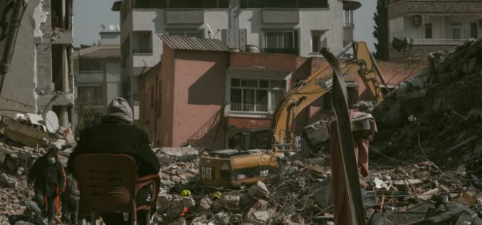 Папата Лав XIV изрази близина со жртвите од земјотресот во Индонезија