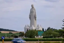 Највисоката статуа во Европа посветена на Богородица е во Полска