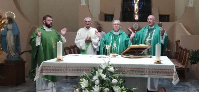 Бискупот Егидиус Живковиќ со верници од Австрија на ходочестие во Скопје по стапките на света Мајка Тереза
