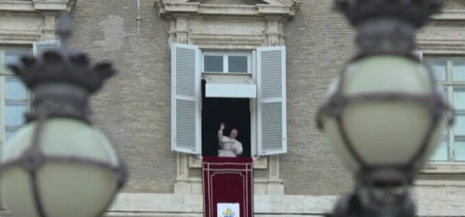 Папата на „Ангел Господов“: Да му се даде на царот царевото значи да се биде вистинољубив и слободен да се прави добро