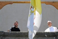 Папата Лав разговараше со претседателот Зеленски и побара хуманитарна помош